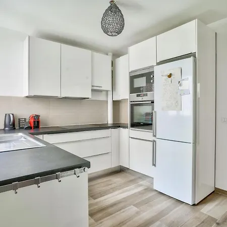 Splendid 1br In Lazare Hoche *